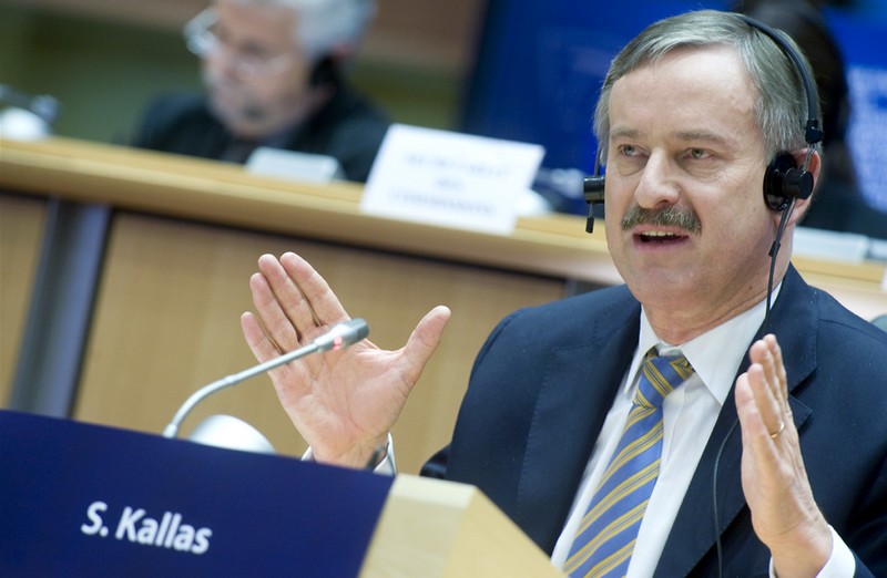 Siim Kallas (transport commissioner): 'the security-first one'